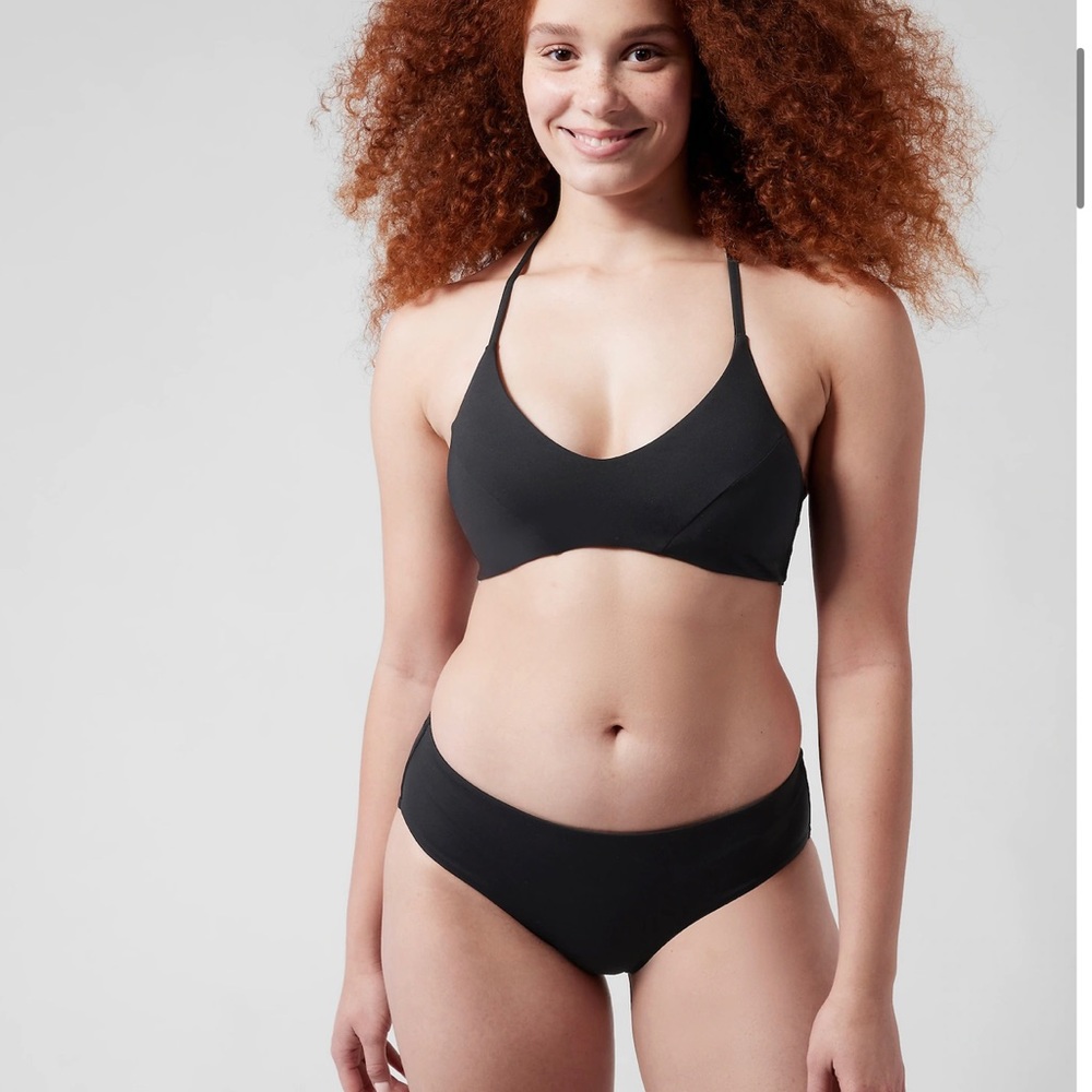 EUC Athleta Triangle Bikini Top A-C Black Swim Top
